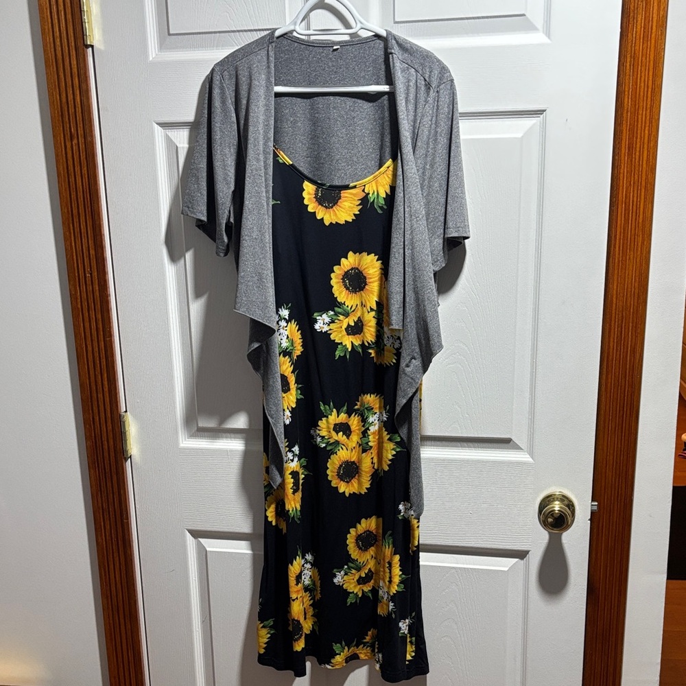 Sunflower Print Maxi Dress with Gray Cardigan